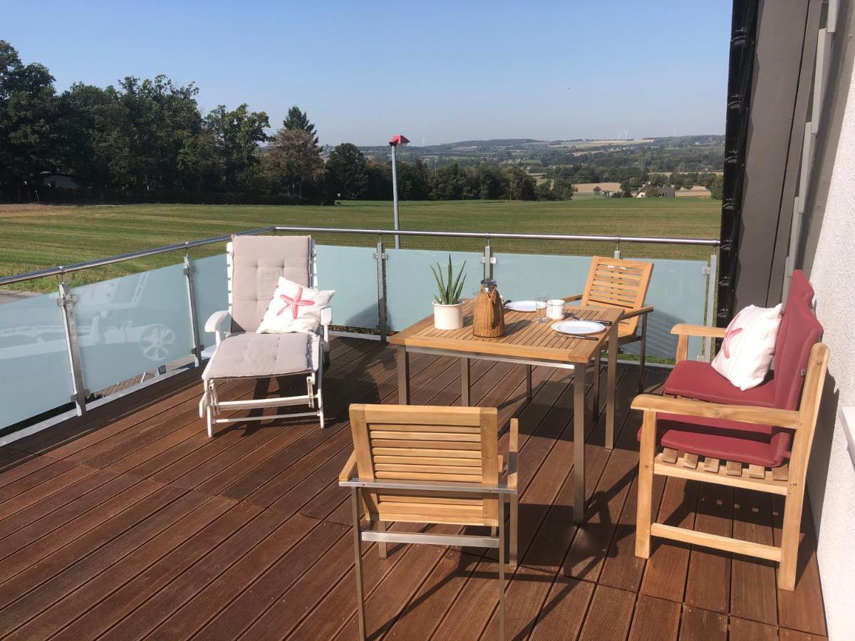 Appartamento Ferne Und Weite Im Sauerland Blick Ueber Das Ruhrtal Barge Esterno foto