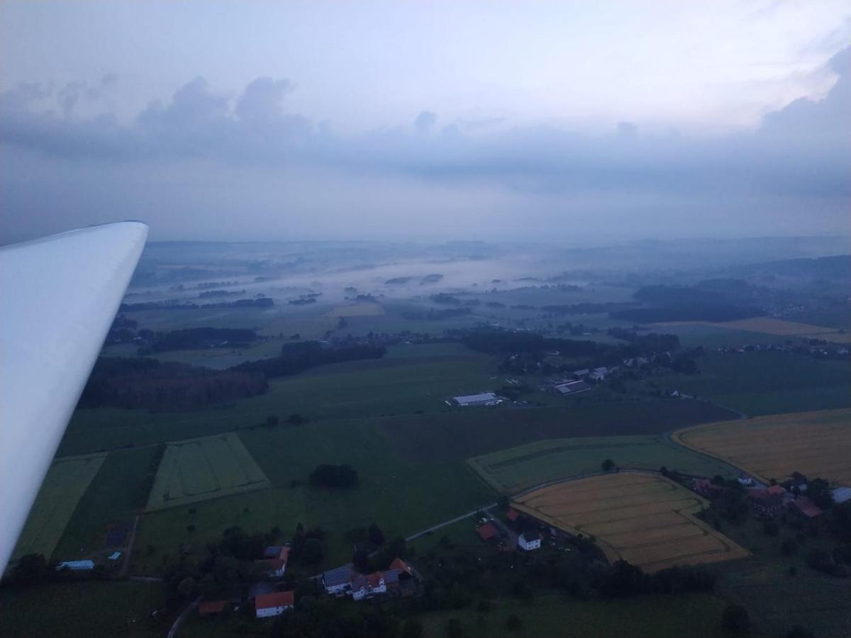 Appartamento Ferne Und Weite Im Sauerland Blick Ueber Das Ruhrtal Barge Esterno foto